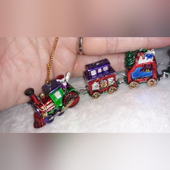 4 piece Vintage Mini Hard Plastic Train Set Christmas Ornaments - Picture 9 of 14